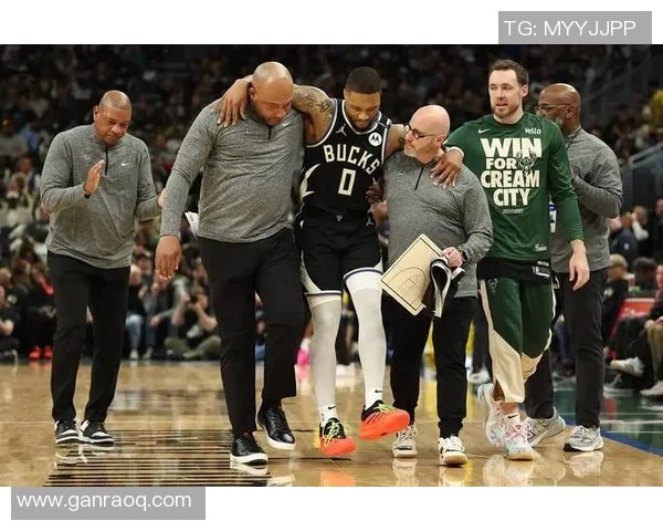 字母哥自曝交易准备雄鹿管理层变动多队争相关注 字母哥自曝交易准备雄鹿管理层变动多队争相关注