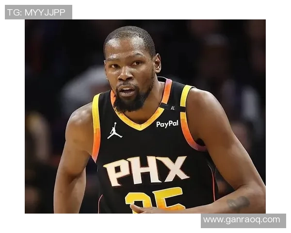 三巨头VS双枪!杜兰特布克能否破解国王铁血防线? 三巨头VS双枪!杜兰特布克能否破解国王铁血防线?