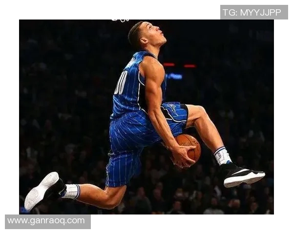 戈登今天的扣篮如何?约基奇不解:我不记得他扣篮了 啥时候啊? 戈登今天的扣篮如何?约基奇不解:我不记得他扣篮了 啥时候啊?