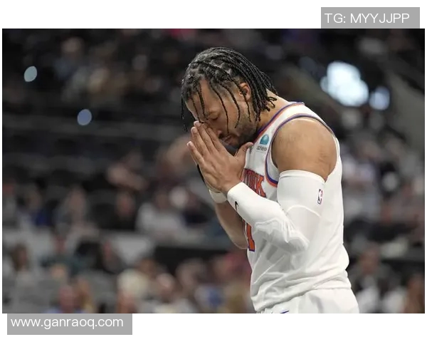 伤无大碍！文班受伤小腿没缠绷带没戴护具 马刺谨慎对待至少休战两周